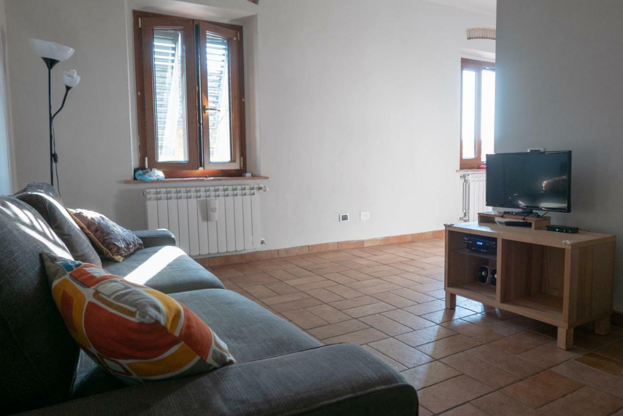 La Casa Di Paolo Sulla Via Francigena Apartment Castelnuovo D'Elsa Exterior photo